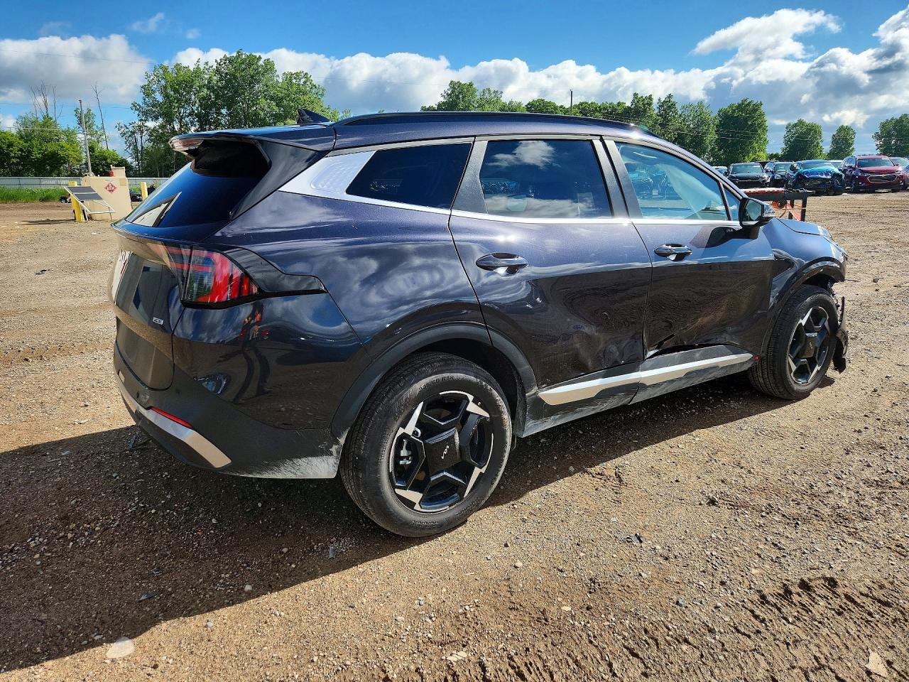 2026 Kia Sportage Ex - Image 3