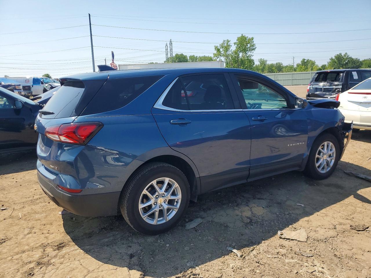 2024 Chevrolet Equinox Lt - Image 3