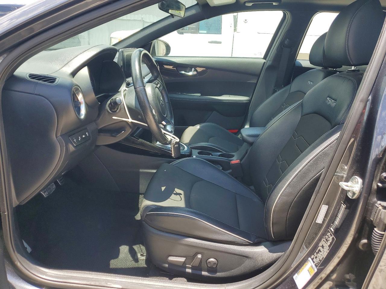 2021 Kia Forte Gt Line - Image 7