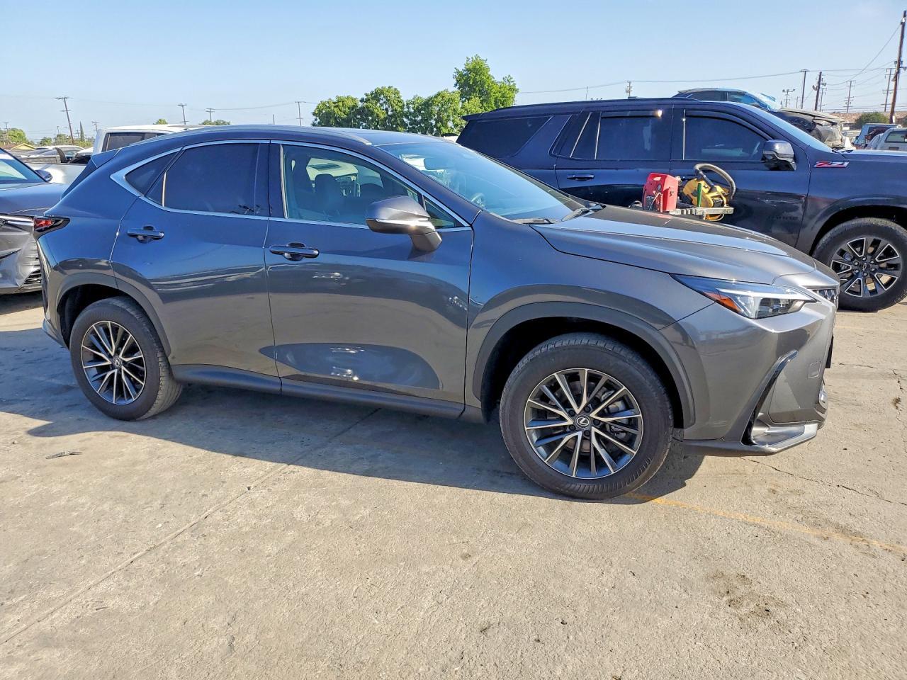 2024 Lexus Nx 250 Base - Image 4