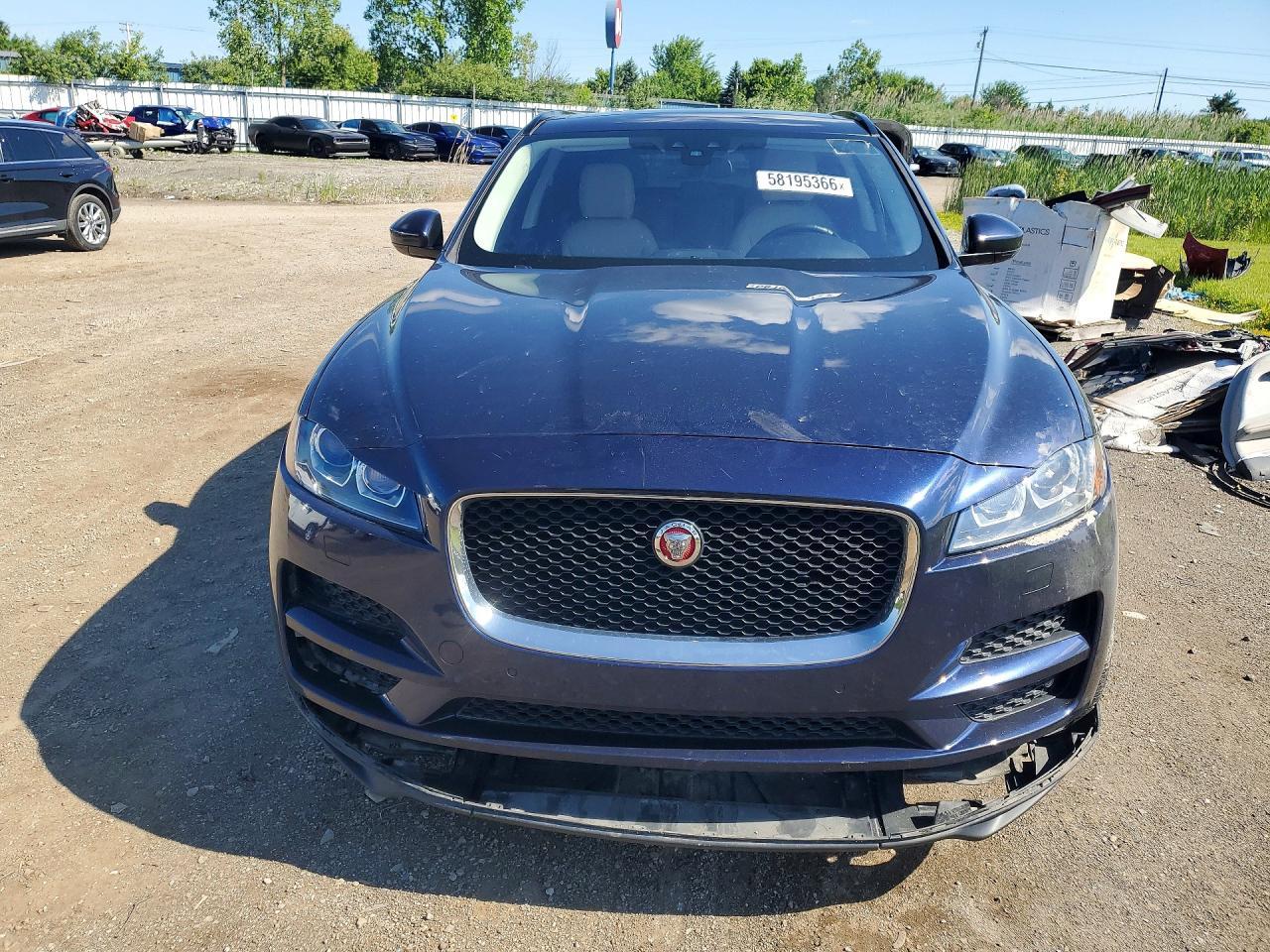 2017 Jaguar F-Pace Premium - Фото 5