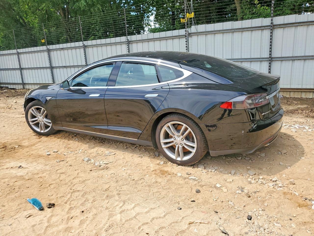 2016 Tesla Model S - Фото 2