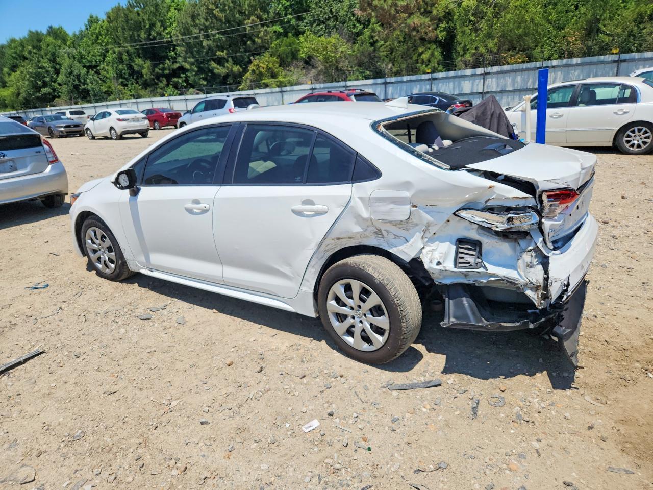 2022 Toyota Corolla Le - Image 2