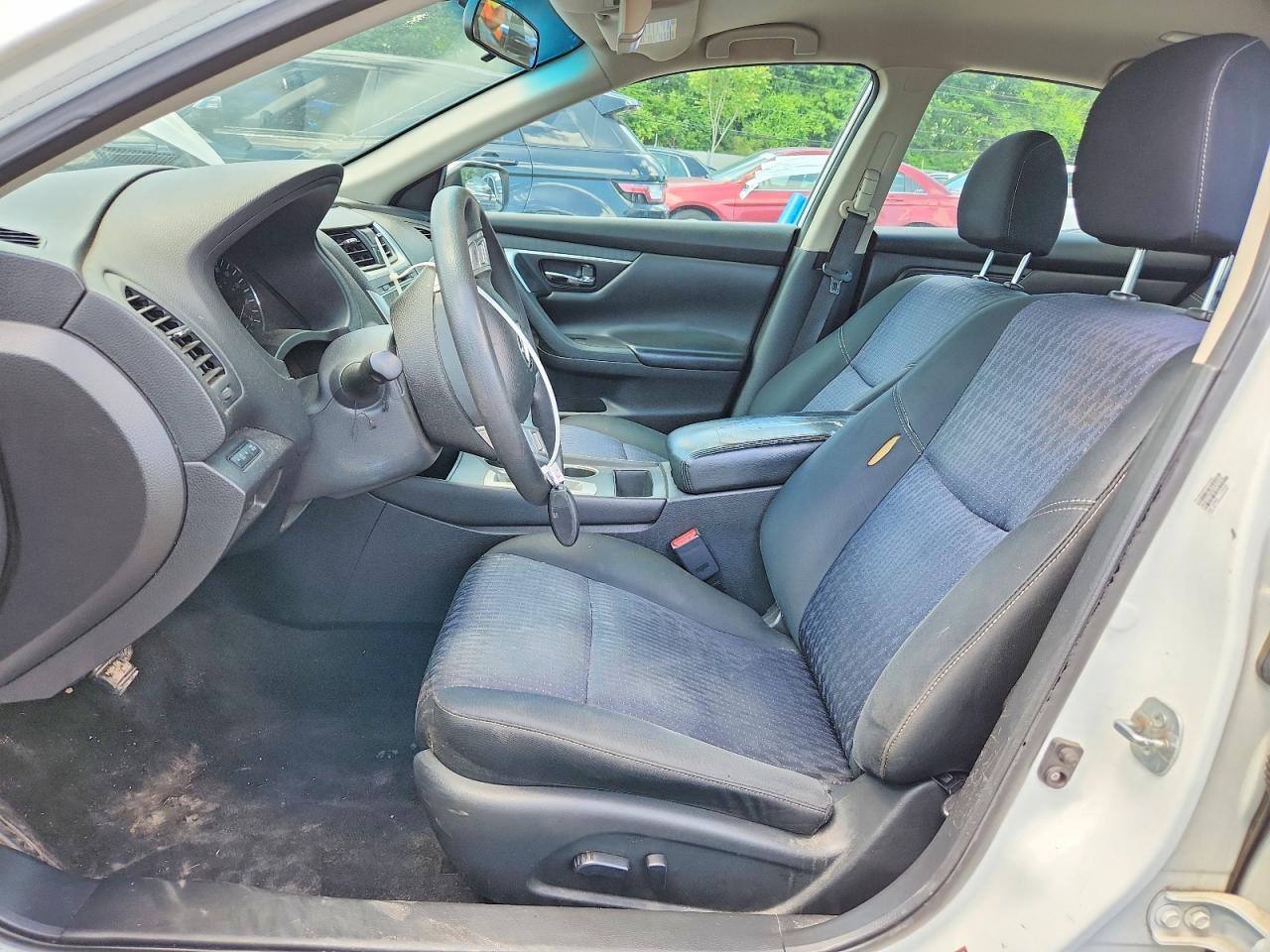 2016 Nissan Altima 2.5 S - Image 7