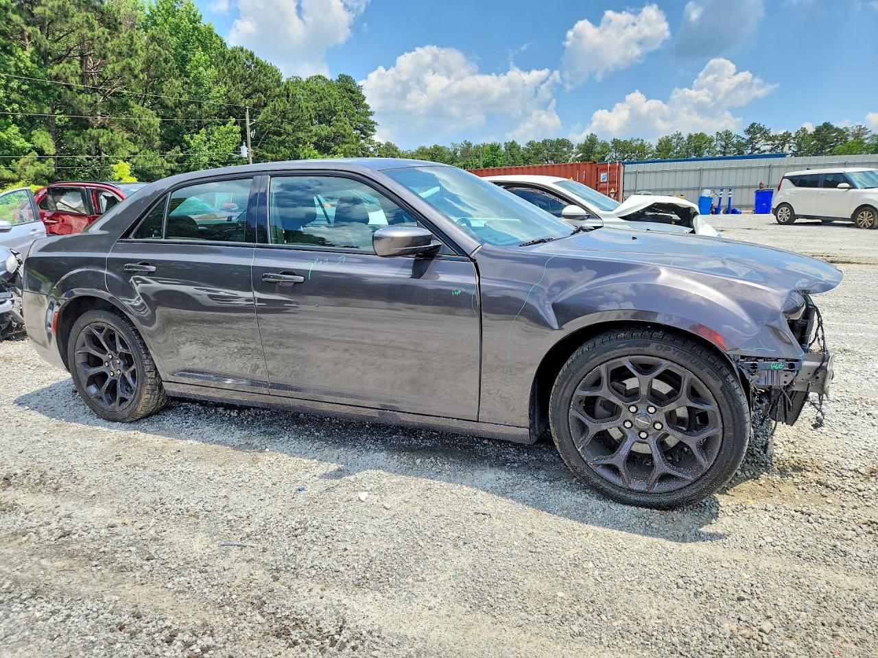 2019 Chrysler 300 S - Фото 4