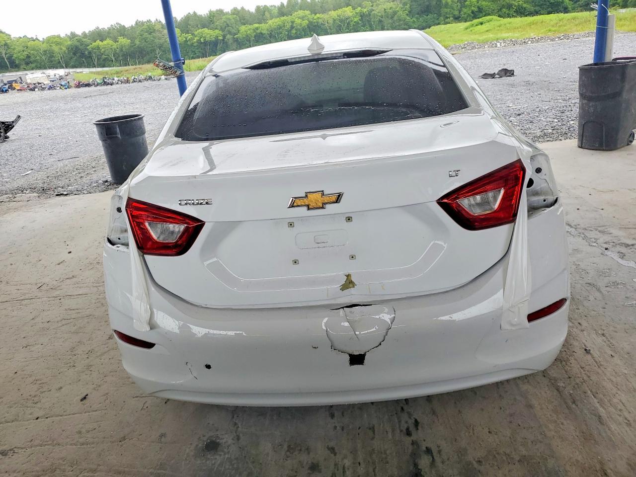 2018 Chevrolet Cruze 1Lt - Image 6