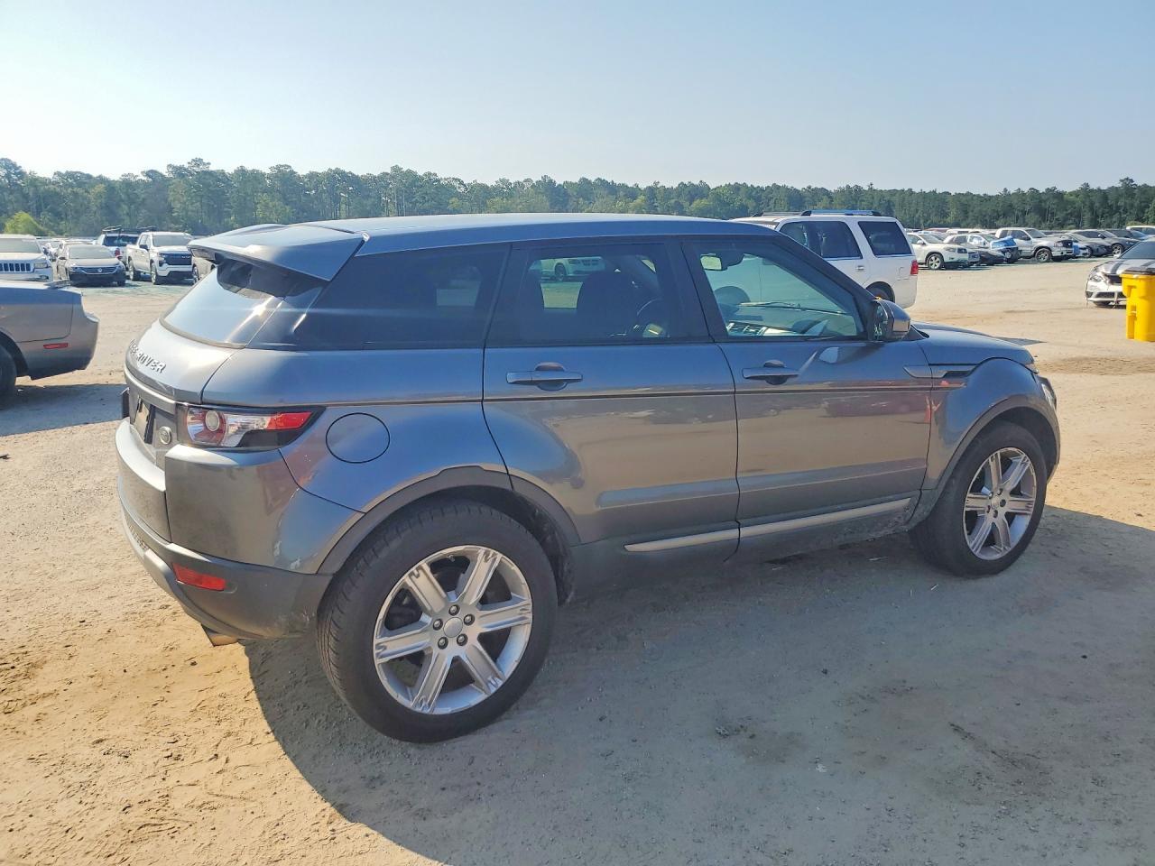 2015 Land Rover Range Rover Evoque Pure Plus - Фото 3