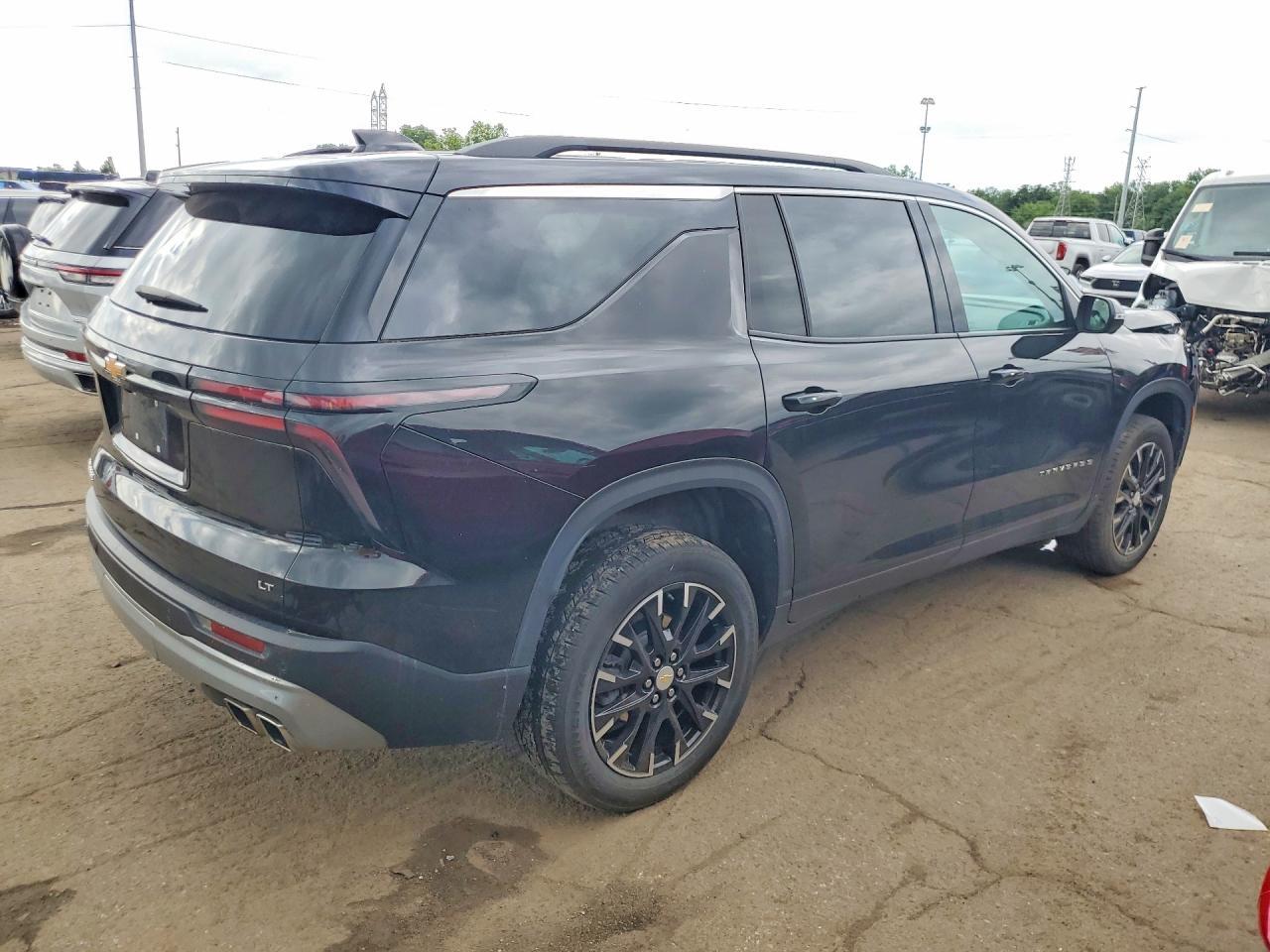2024 Chevrolet Traverse Lt - Фото 3