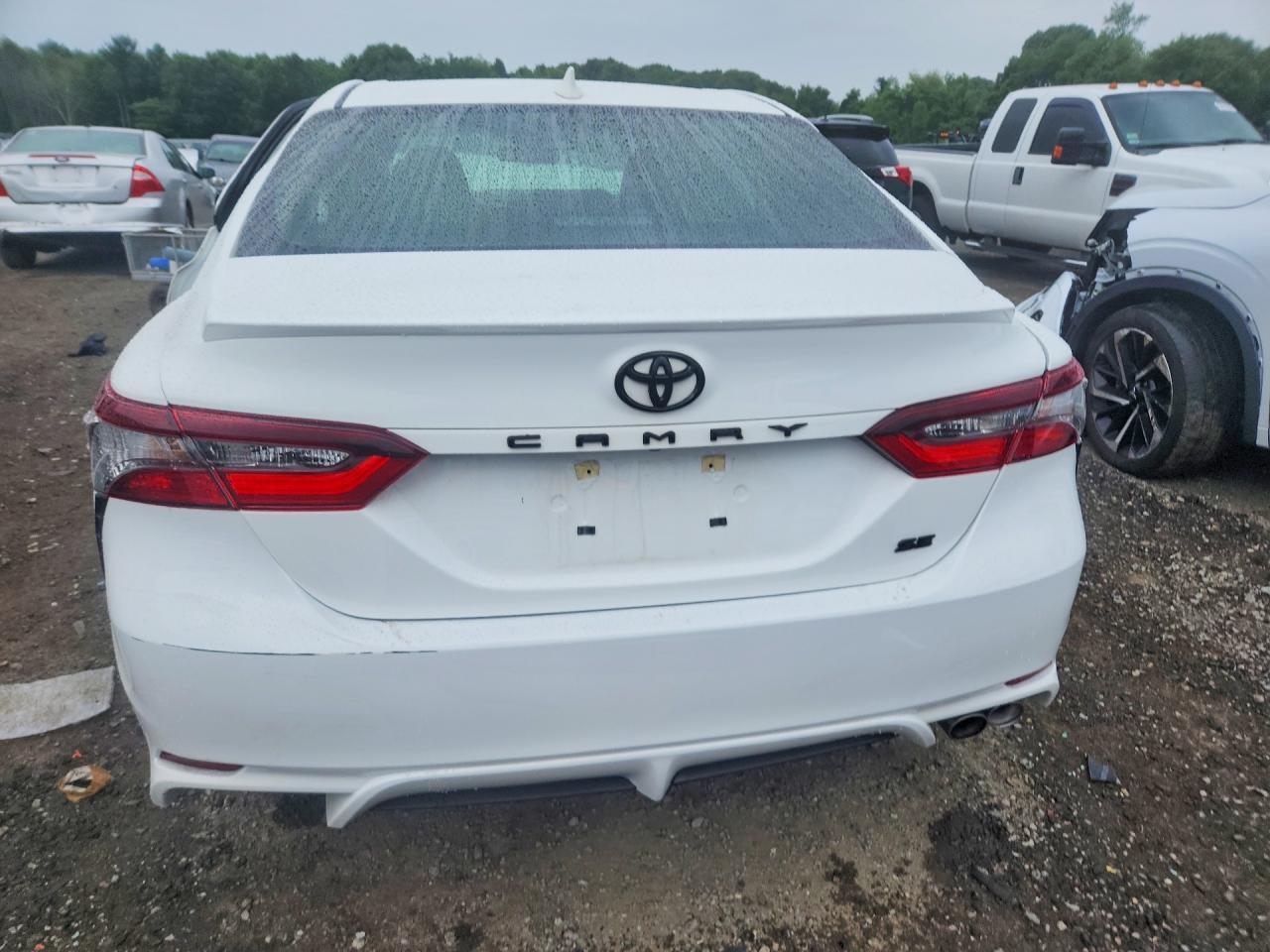 2024 Toyota Camry Se - Фото 6
