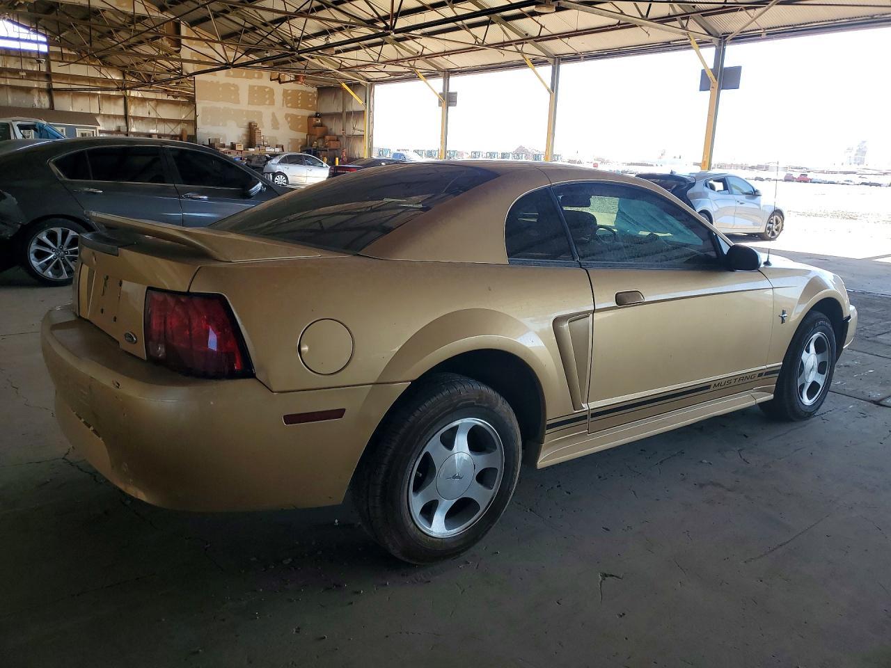 2000 Ford Mustang - Фото 3