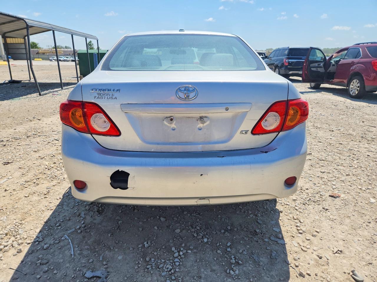 2010 Toyota Corolla Le - Фото 6