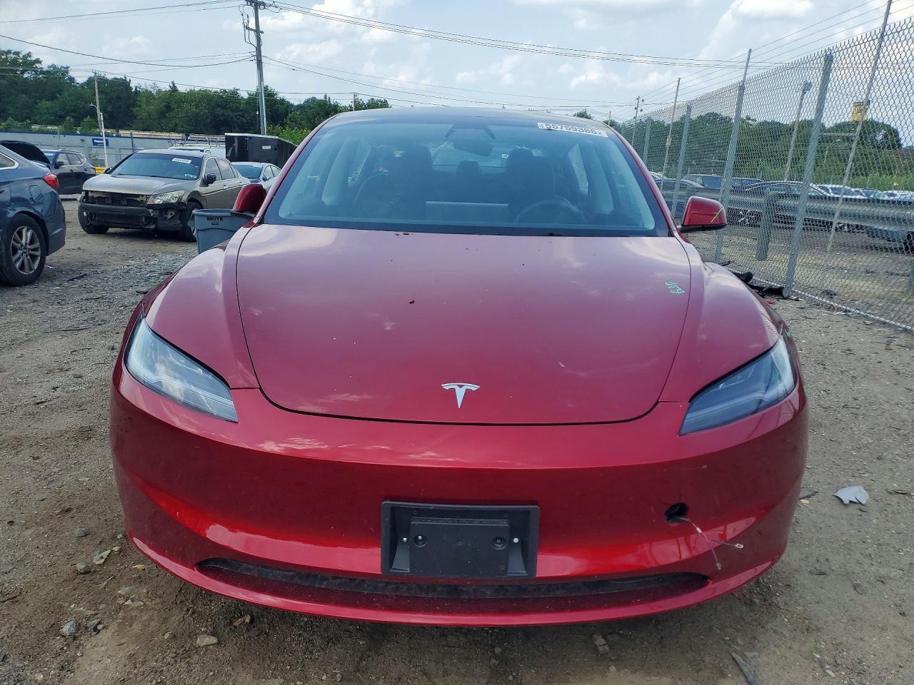2025 Tesla Model 3 - Image 5