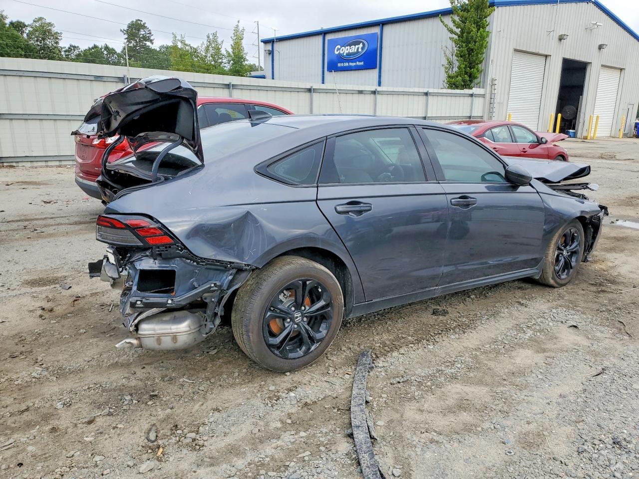 2025 Honda Accord Se - Image 3