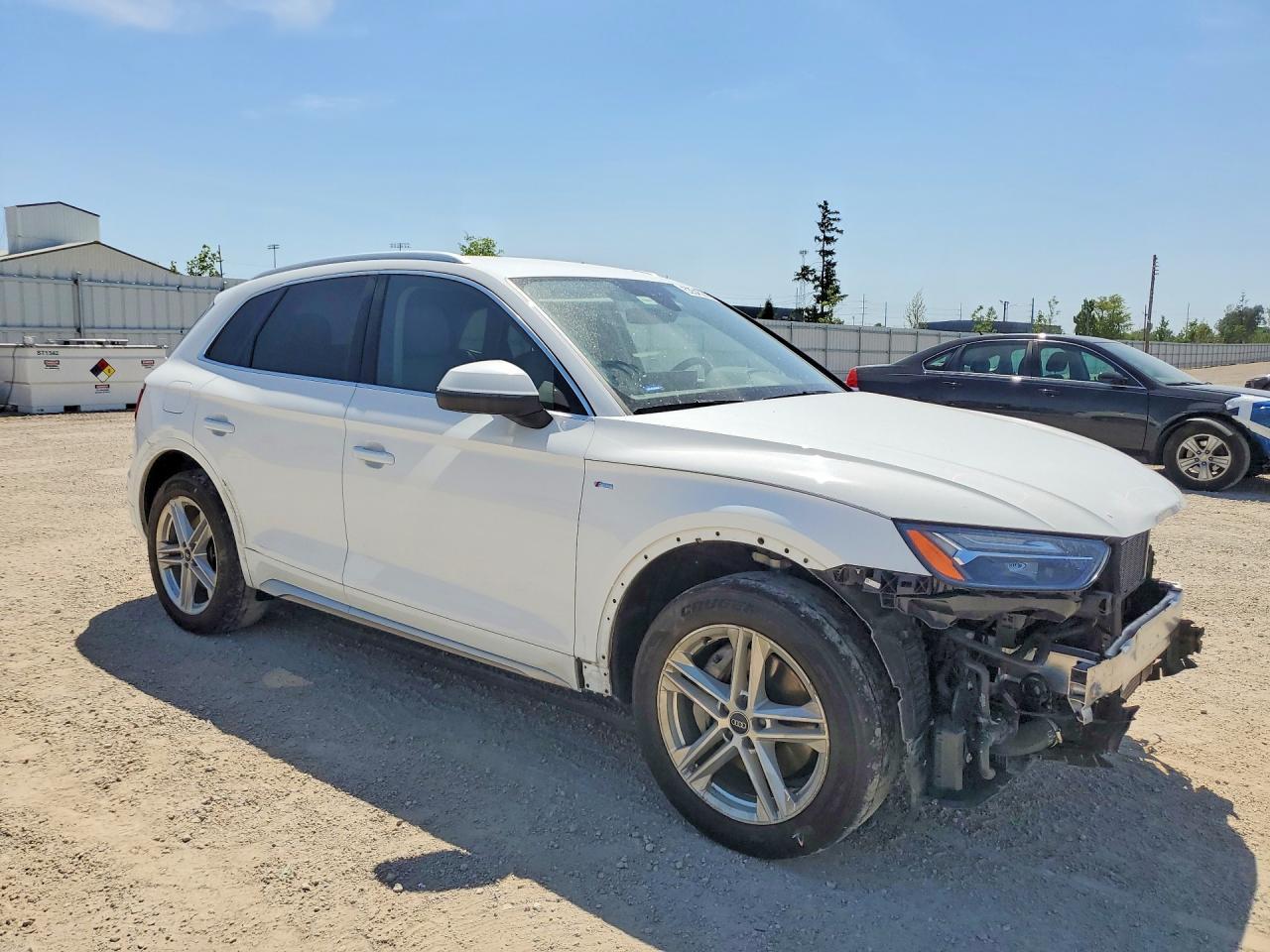 2022 Audi Q5 E Premium 55 - Image 4