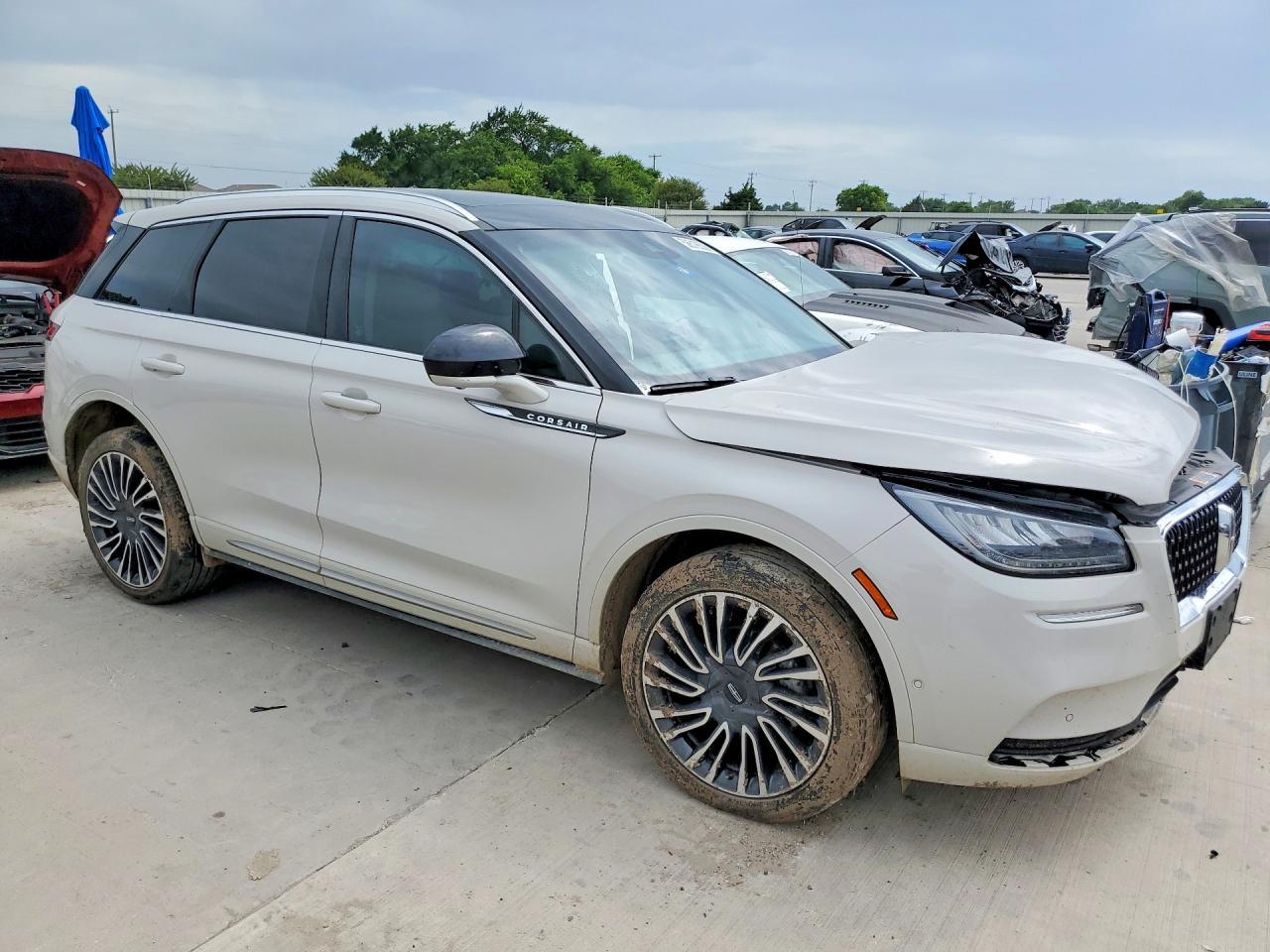 2022 Lincoln Corsair - Image 4