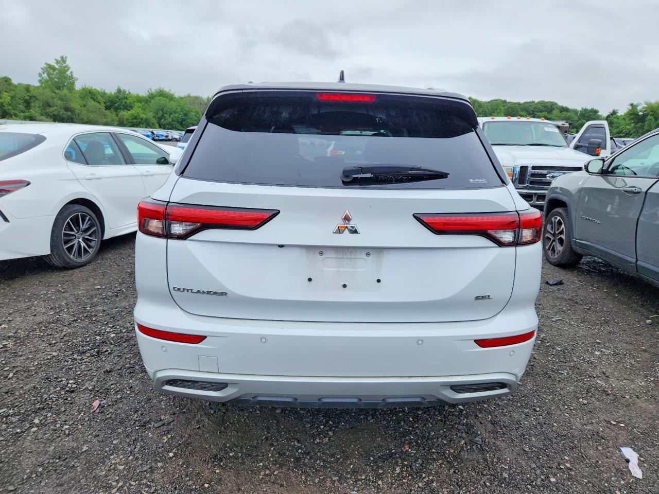 2023 Mitsubishi Outlander Sel - Image 6