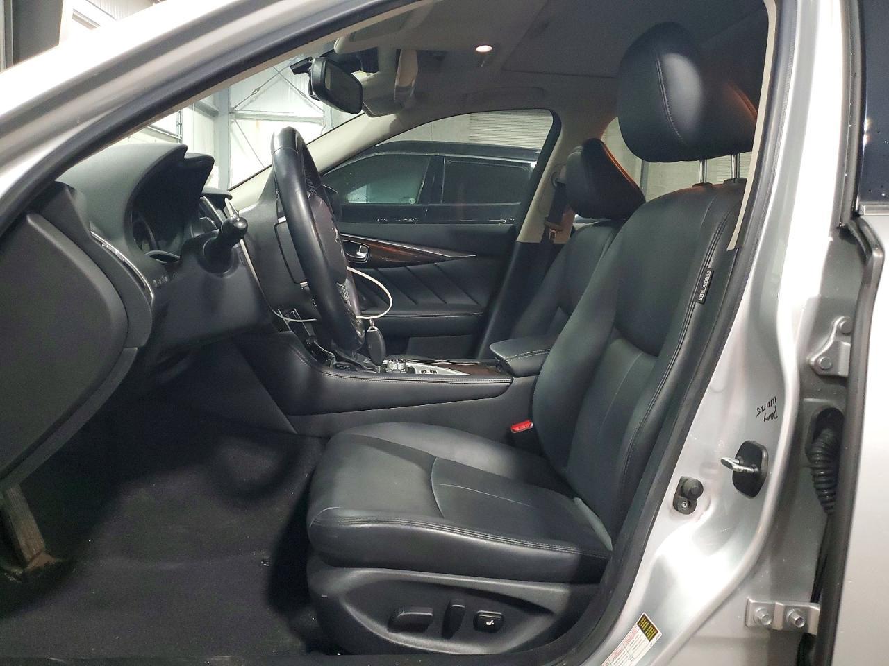2018 Infiniti Q50 3.0T Luxe - Фото 7