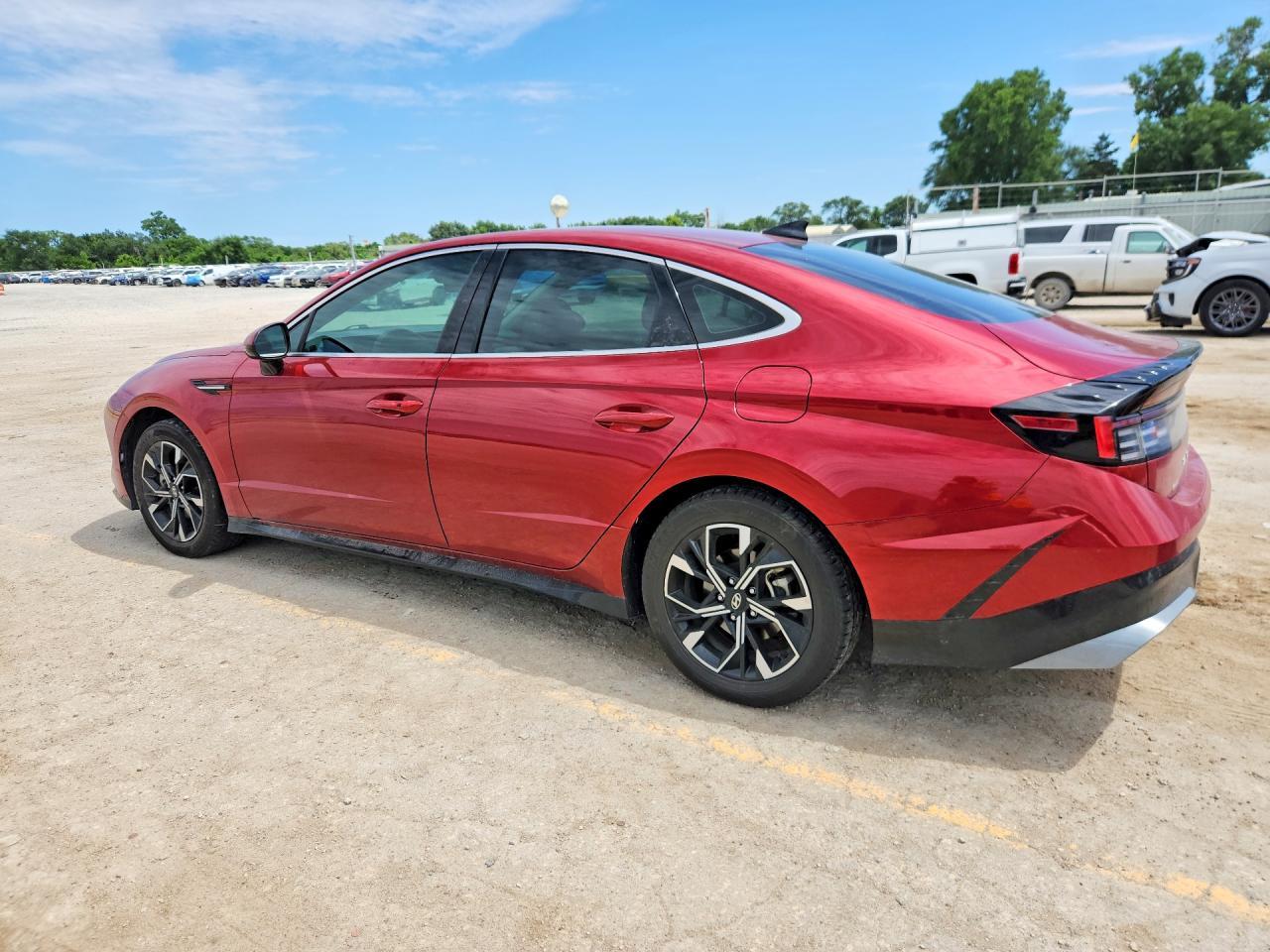 2024 Hyundai Sonata Sel - Image 2