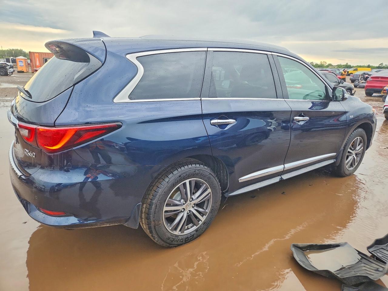 2019 Infiniti Qx60 Luxe - Image 3
