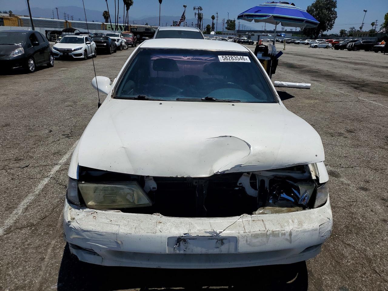 1998 Nissan Sentra Base - Image 5