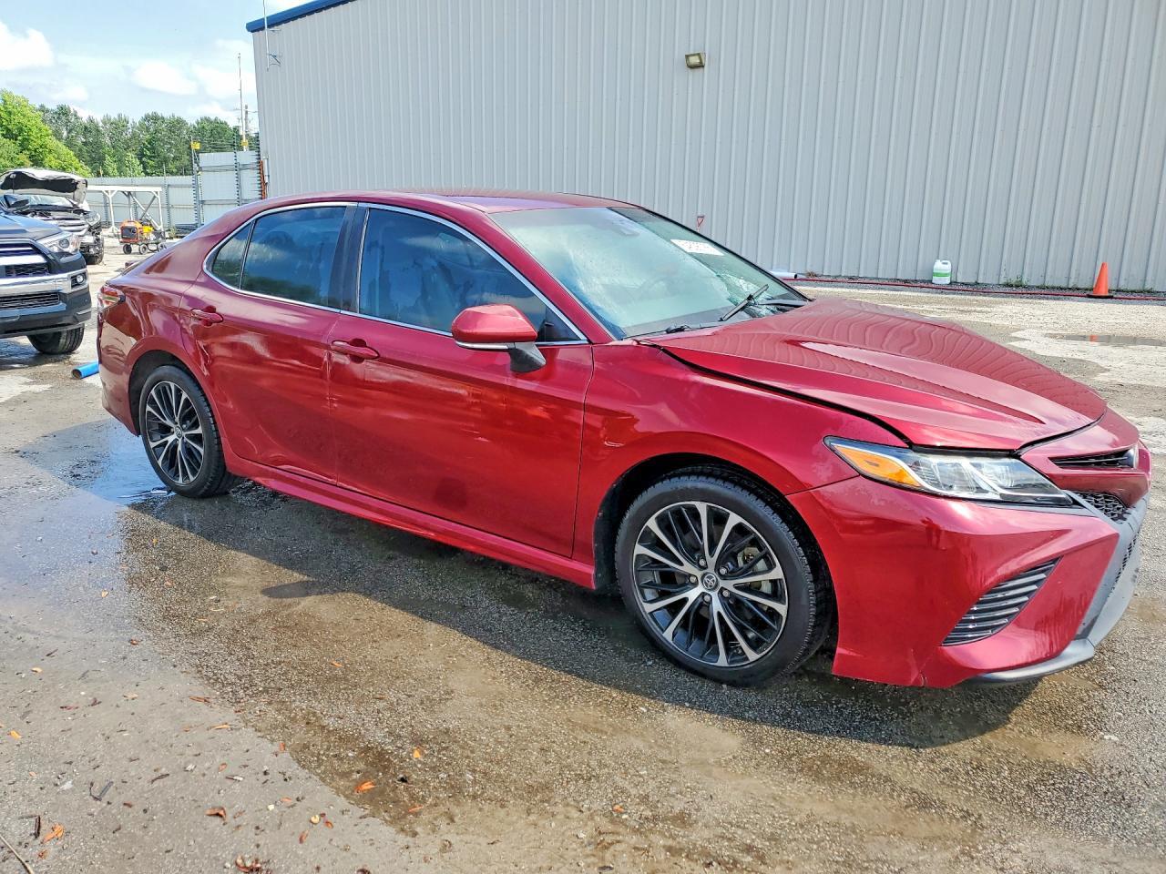 2018 Toyota Camry Se - Image 4