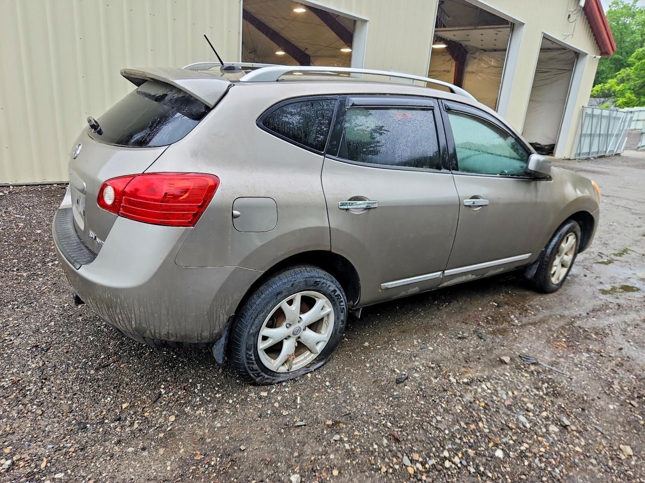 2011 Nissan Rogue S - Image 3