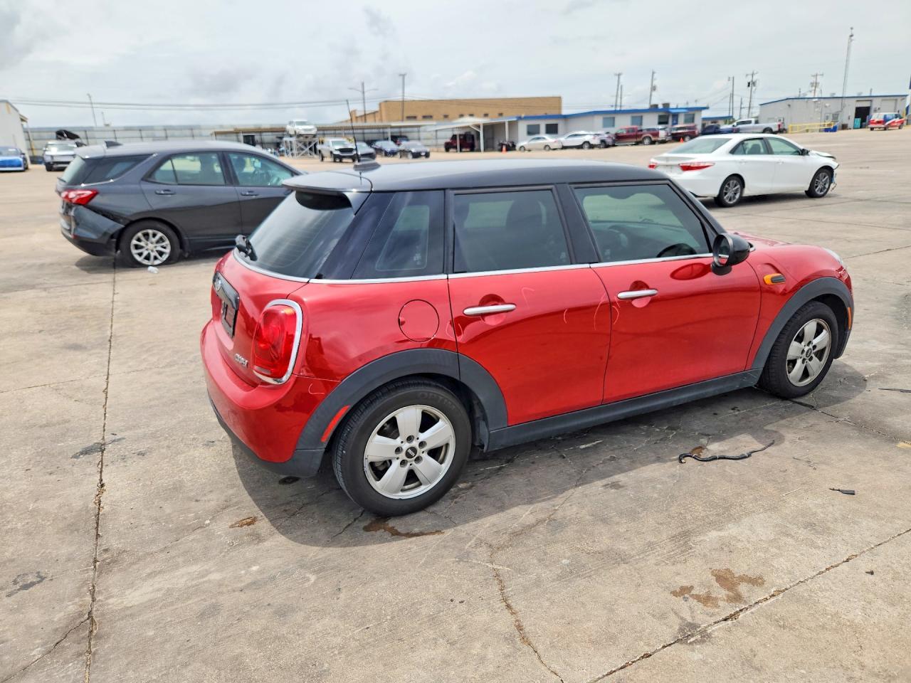 2016 Mini Cooper - Image 3