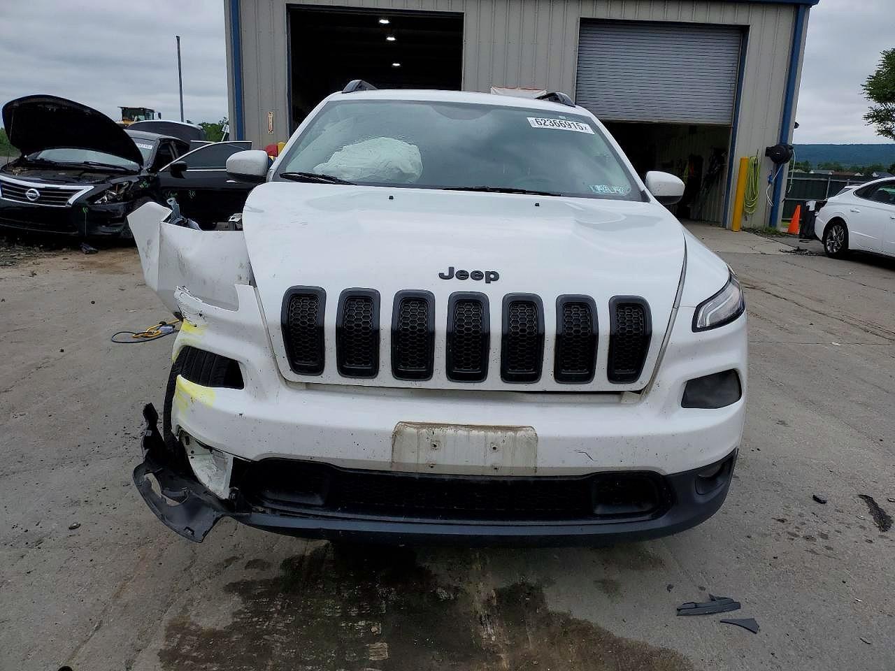 2015 Jeep Cherokee Latitude - Image 5