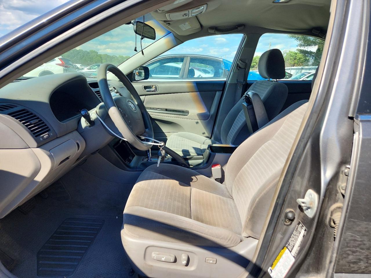 2005 Toyota Camry Le - Фото 7