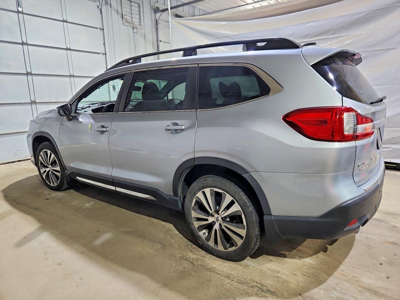 2019 Subaru Ascent Limited - Фото 2