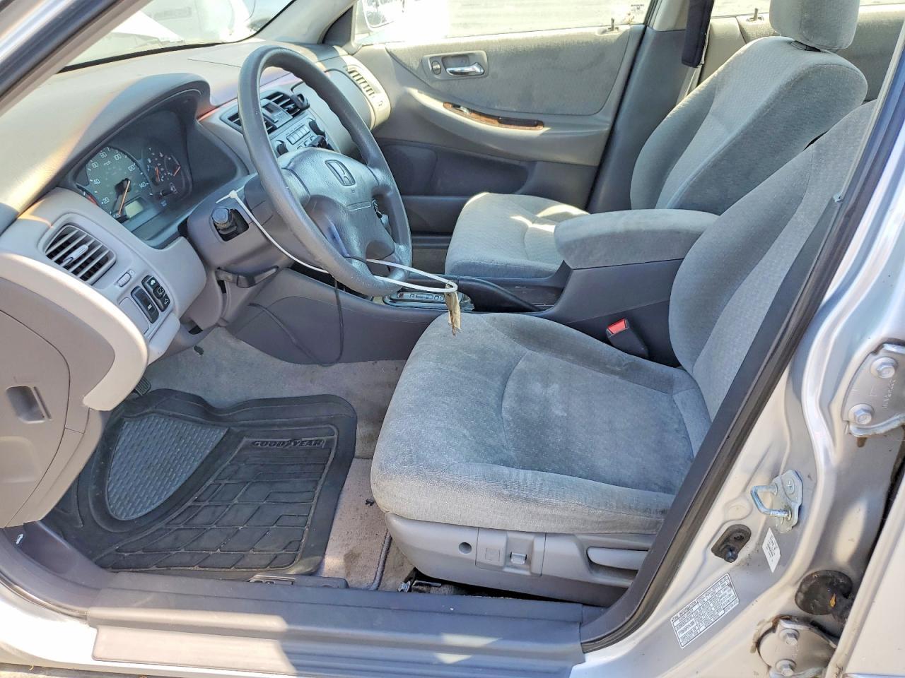 2002 Honda Accord - Image 7