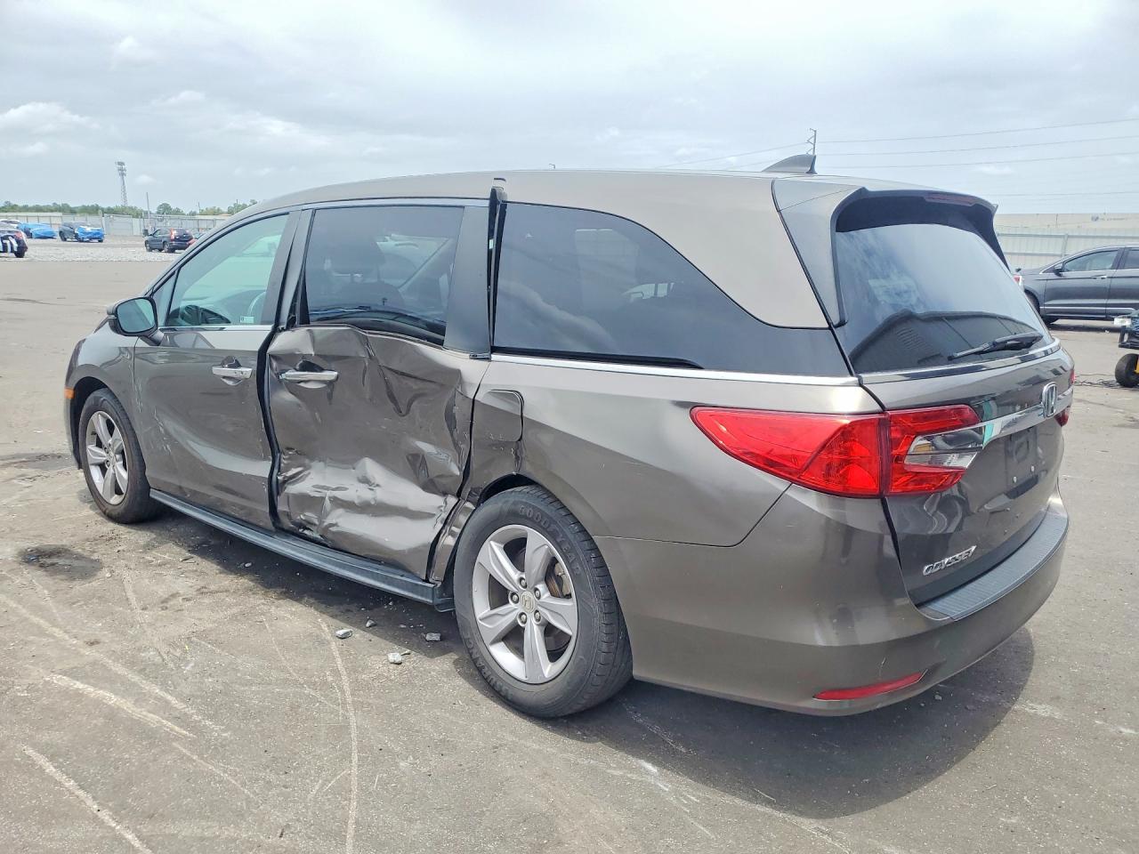2018 Honda Odyssey Ex - Фото 2