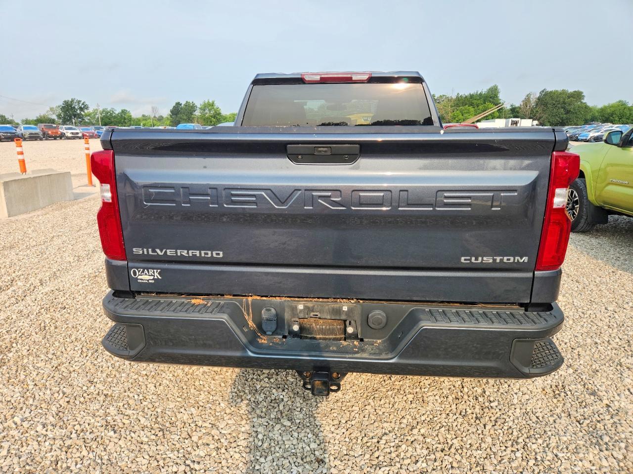 2020 Chevrolet Silverado K1500 Custom - Фото 6