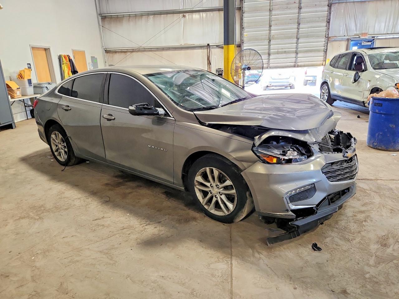 2018 Chevrolet Malibu Lt - Image 4