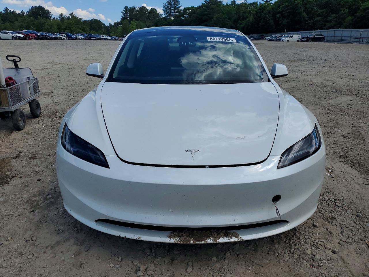 2024 Tesla Model 3 - Фото 5