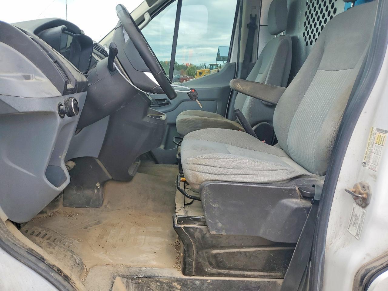 2015 Ford Transit T-250 - Image 7