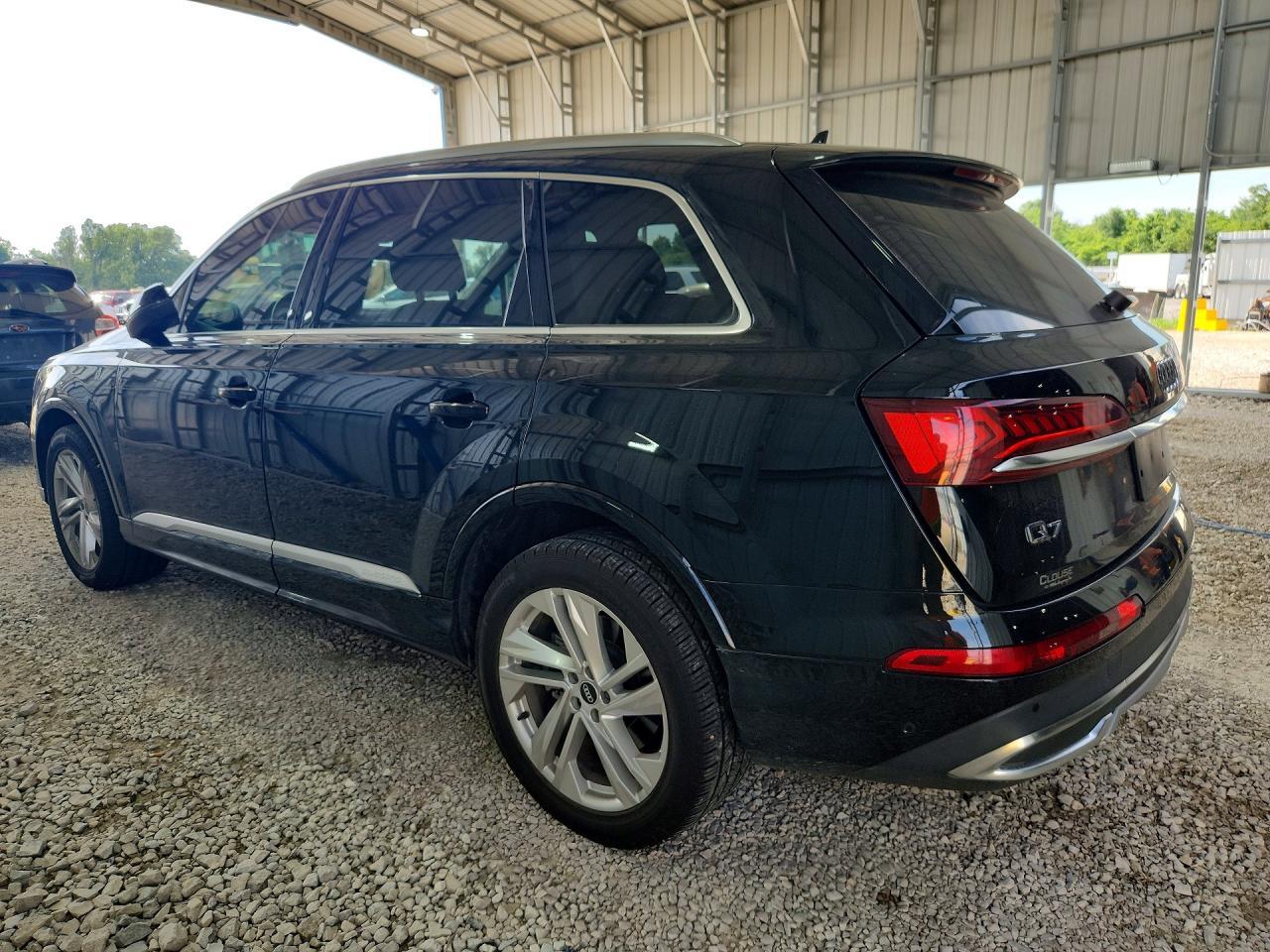 2021 Audi Q7 Premium Plus - Фото 2