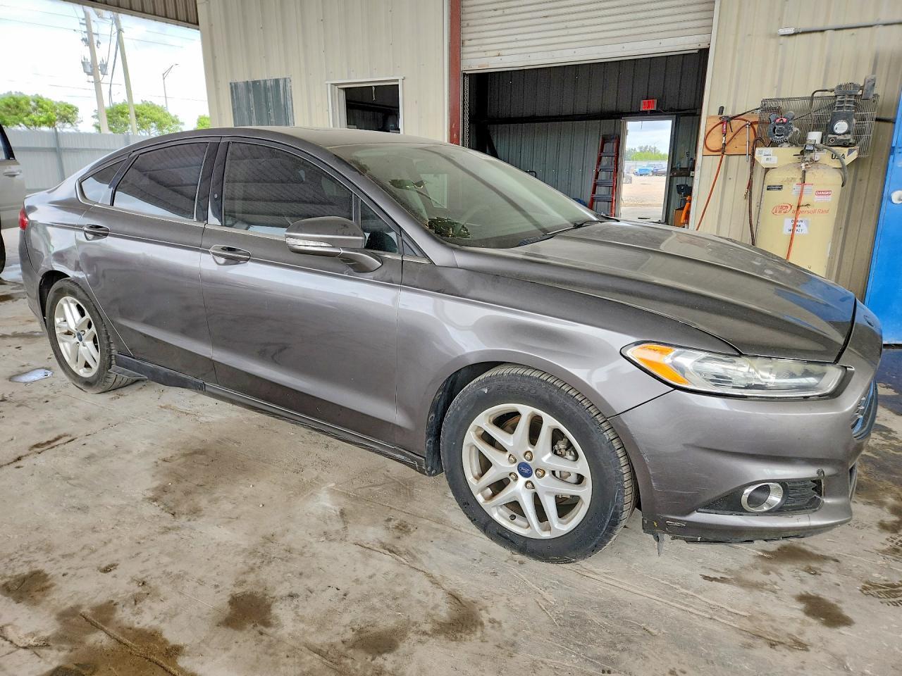 2014 Ford Fusion Titanium - Фото 4