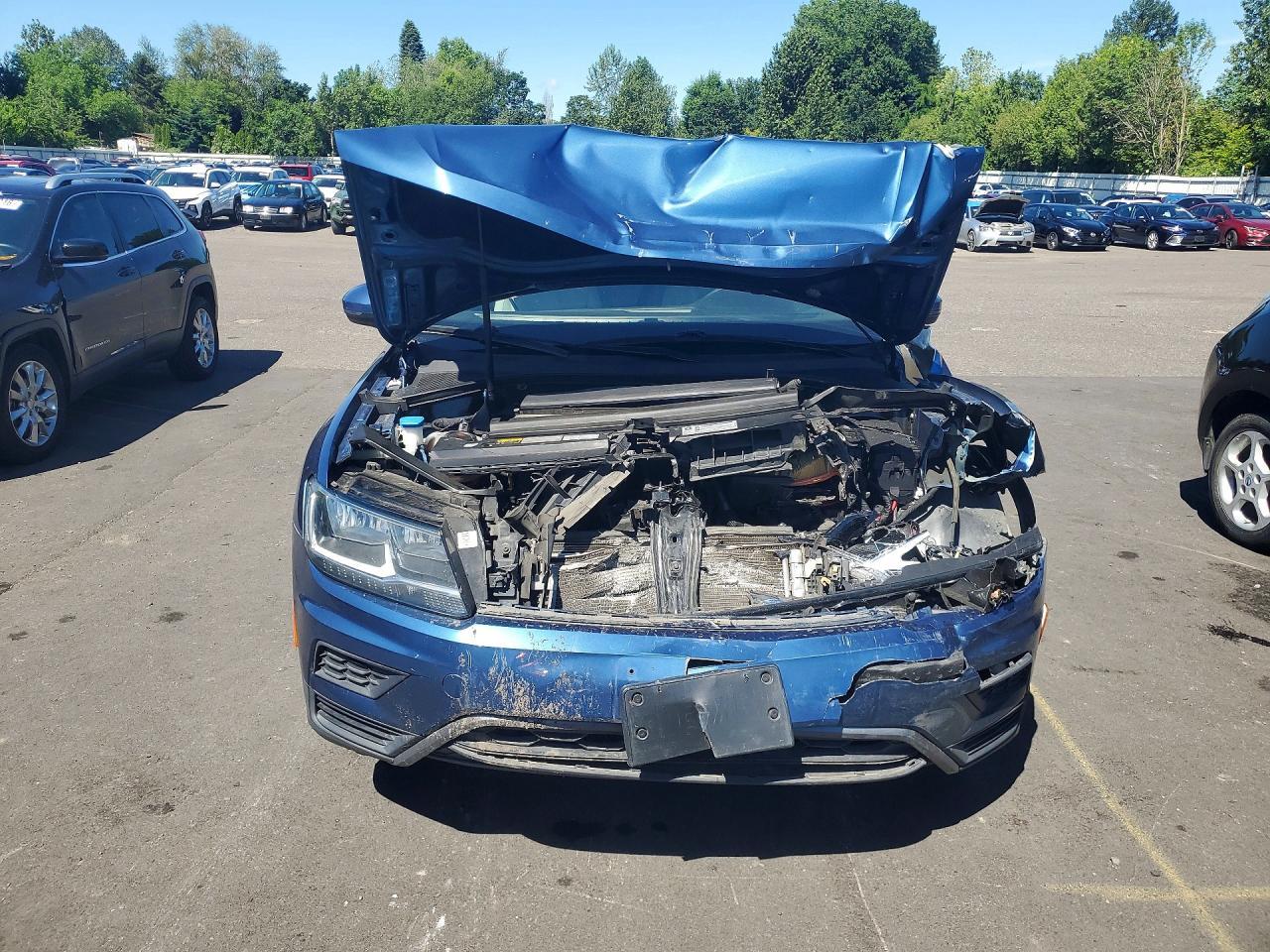 2018 Volkswagen Tiguan S - Фото 5