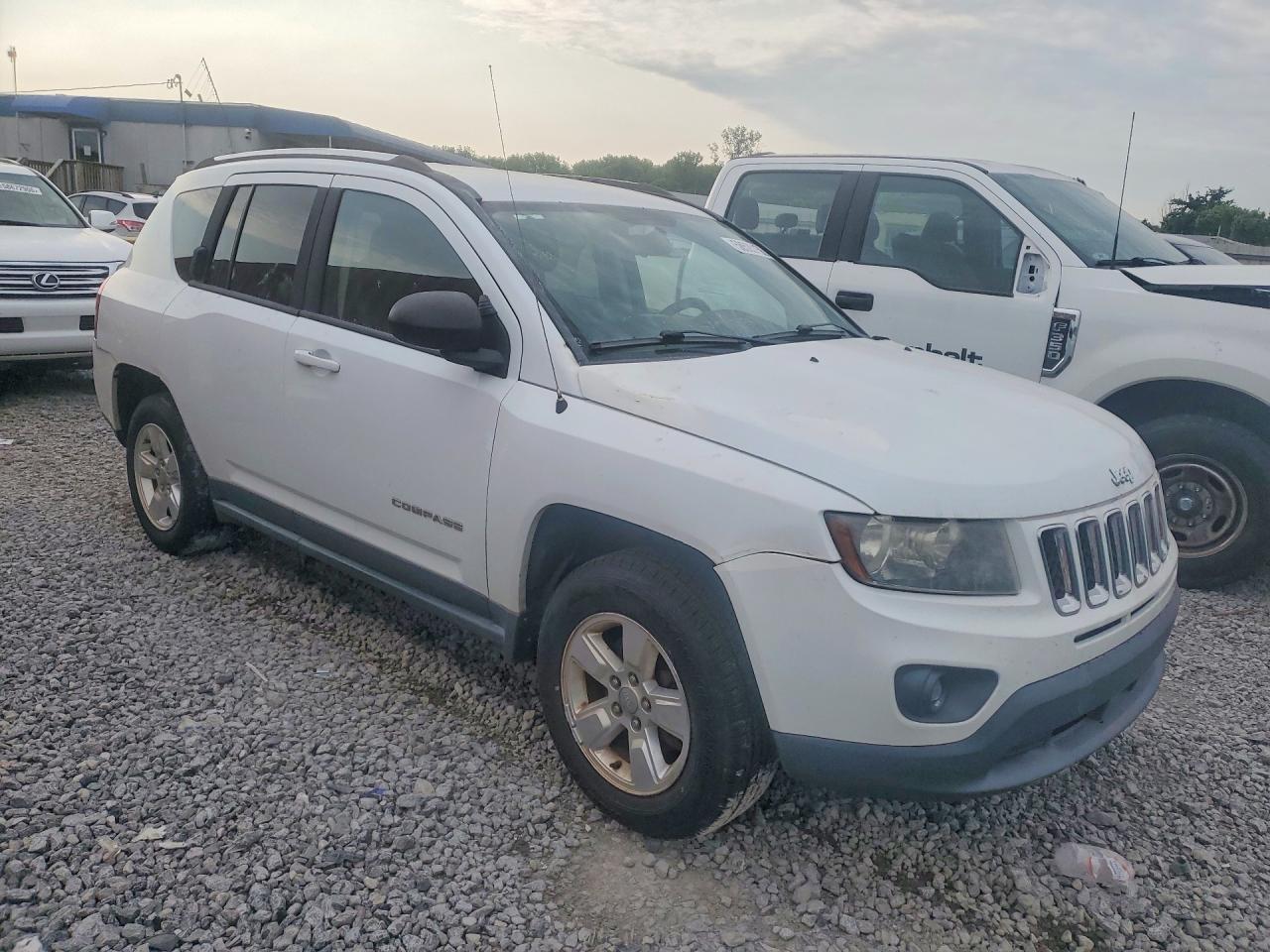 2015 Jeep Compass Sport - Фото 4