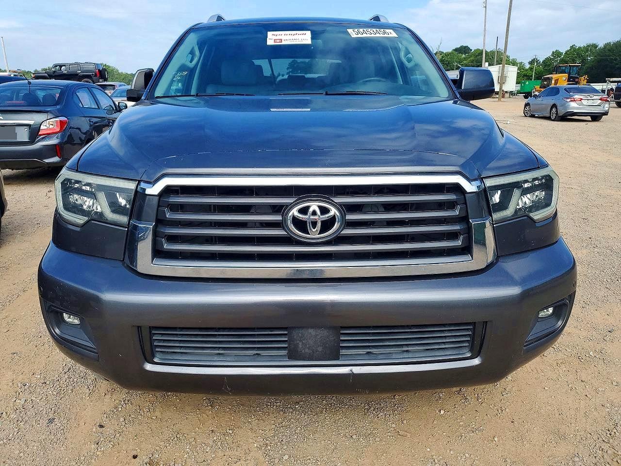 2019 Toyota Sequoia Sr5 - Фото 5
