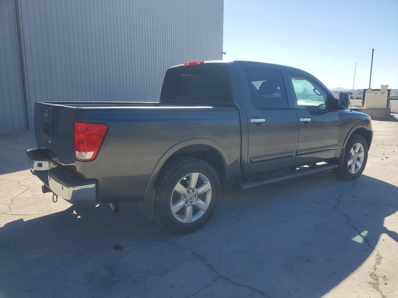 2012 Nissan Titan Sv - Фото 3