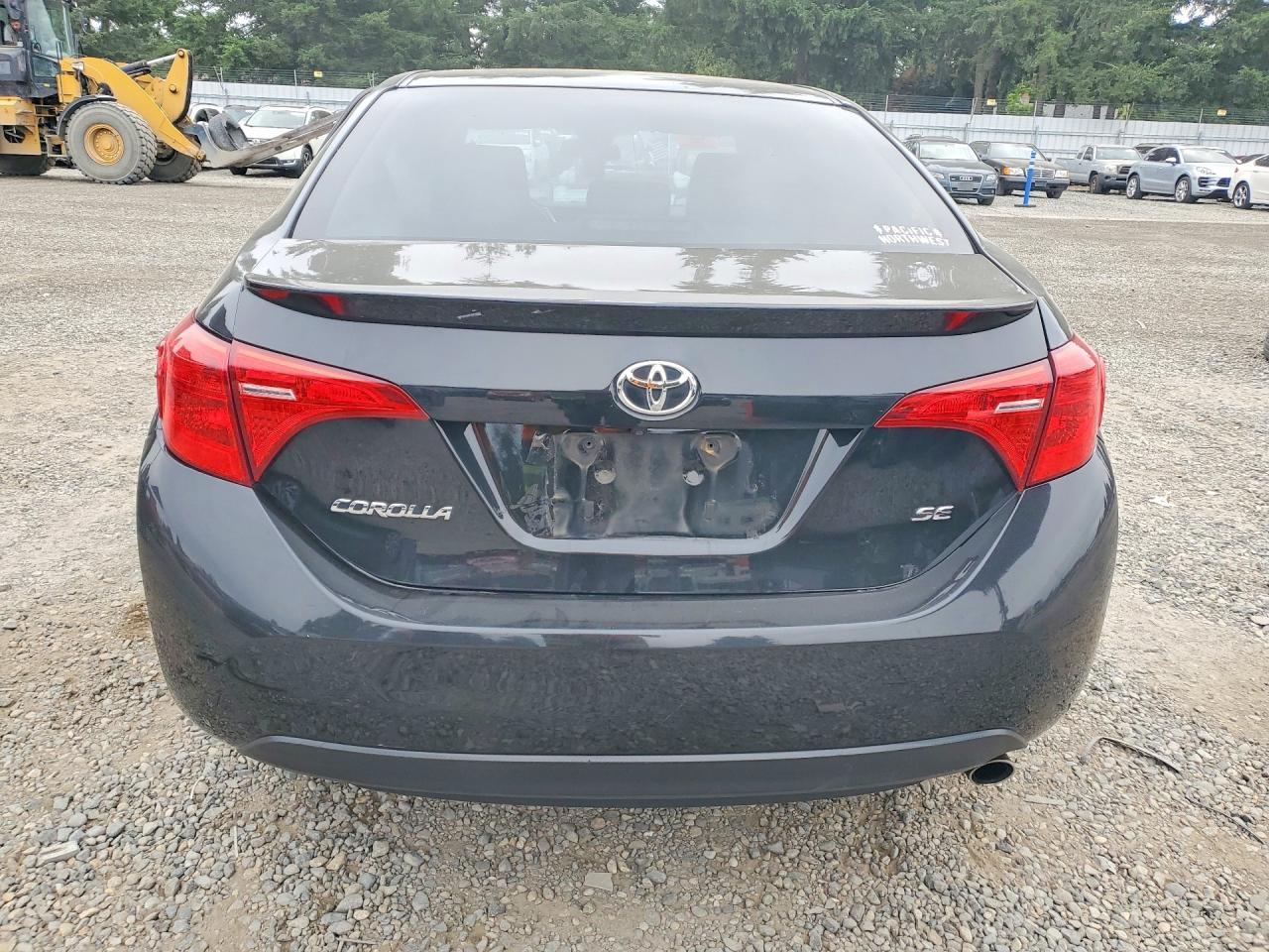 2017 Toyota Corolla Se - Фото 6