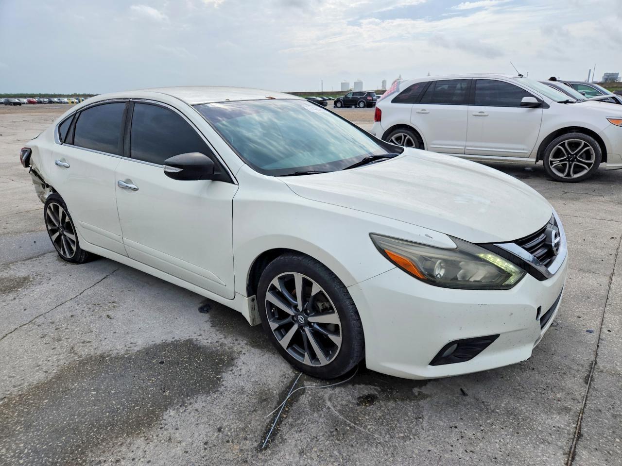 2017 Nissan Altima 2.5 Sr - Фото 4