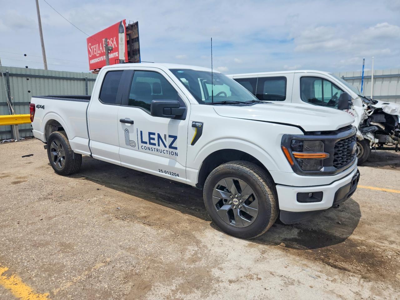 2025 Ford F150 Stx - Фото 4