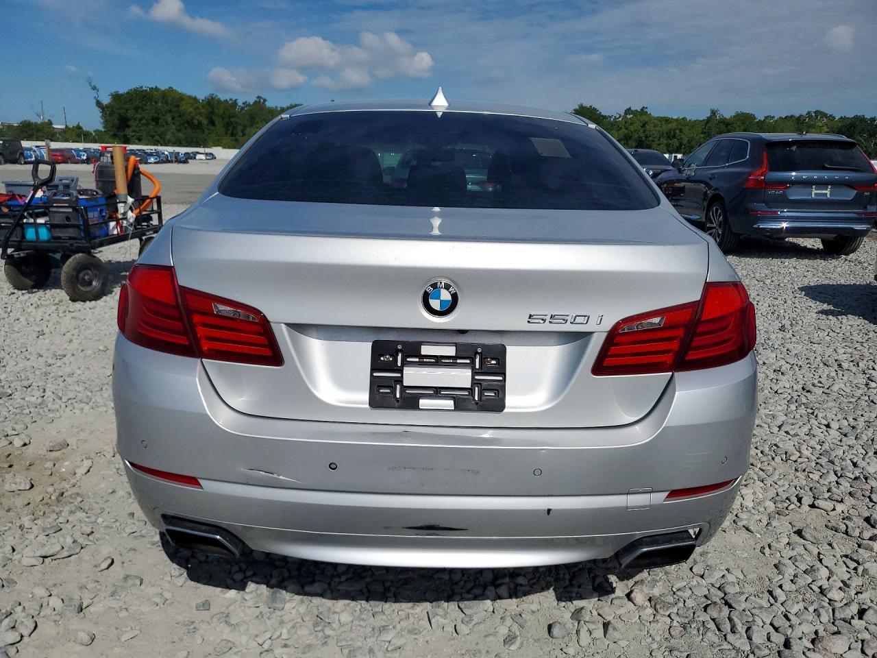 2012 BMW 550 Xi - Фото 6