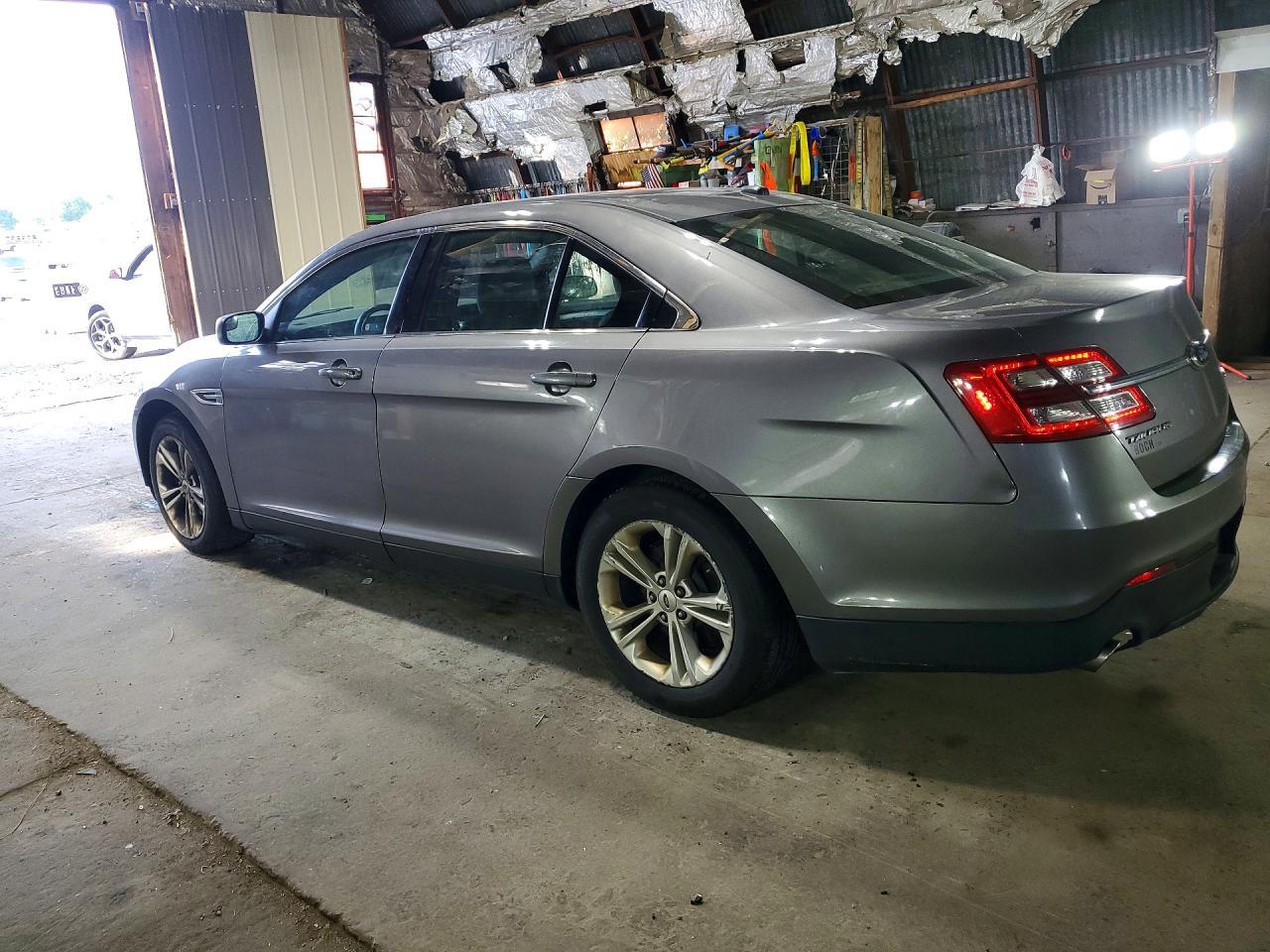 2014 Ford Taurus Sel - Image 2