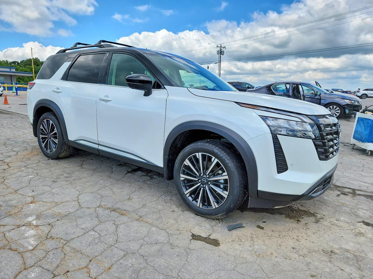 2026 Nissan Pathfinder Platinum - Фото 4