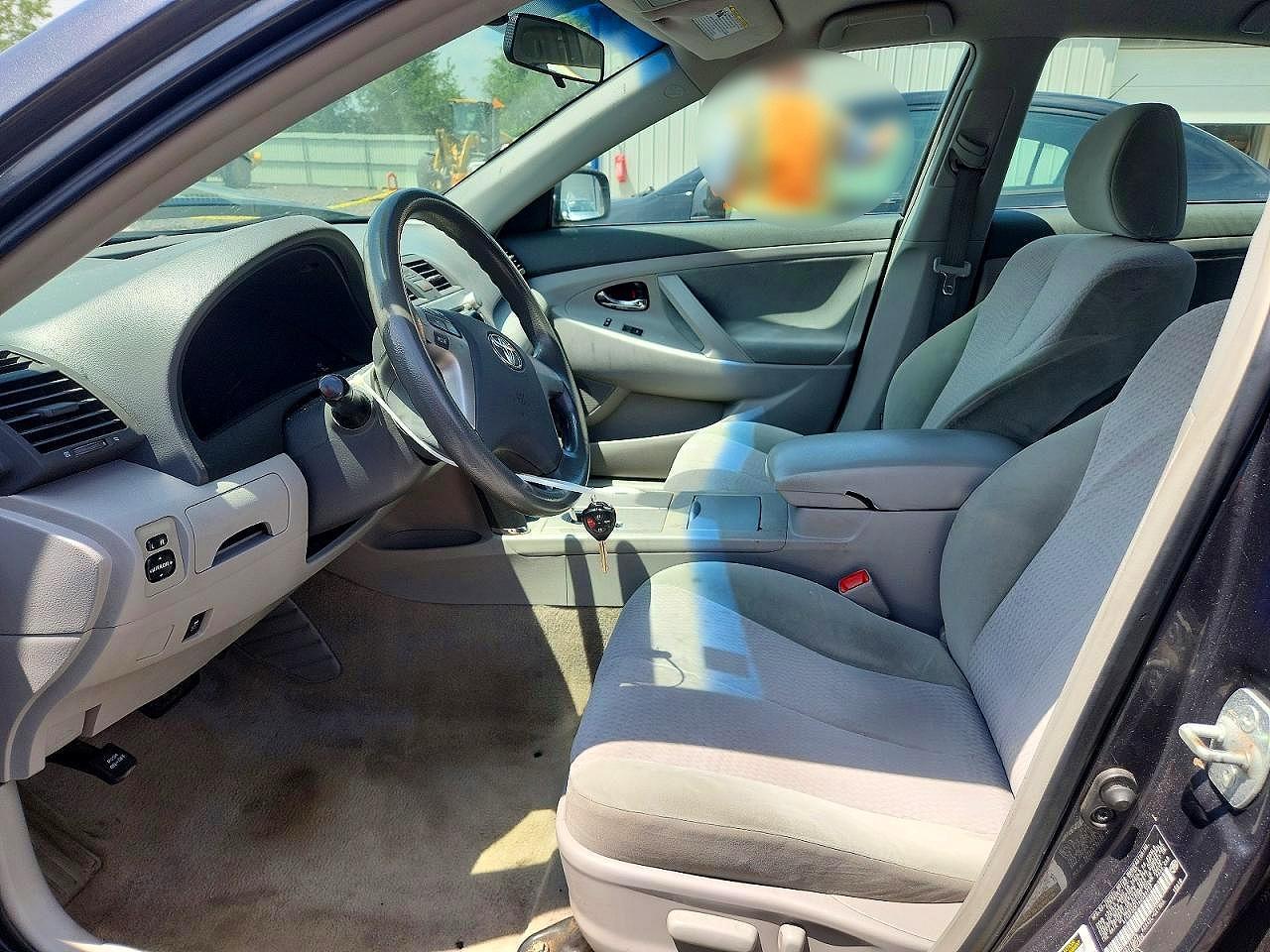 2010 Toyota Camry Le - Image 7