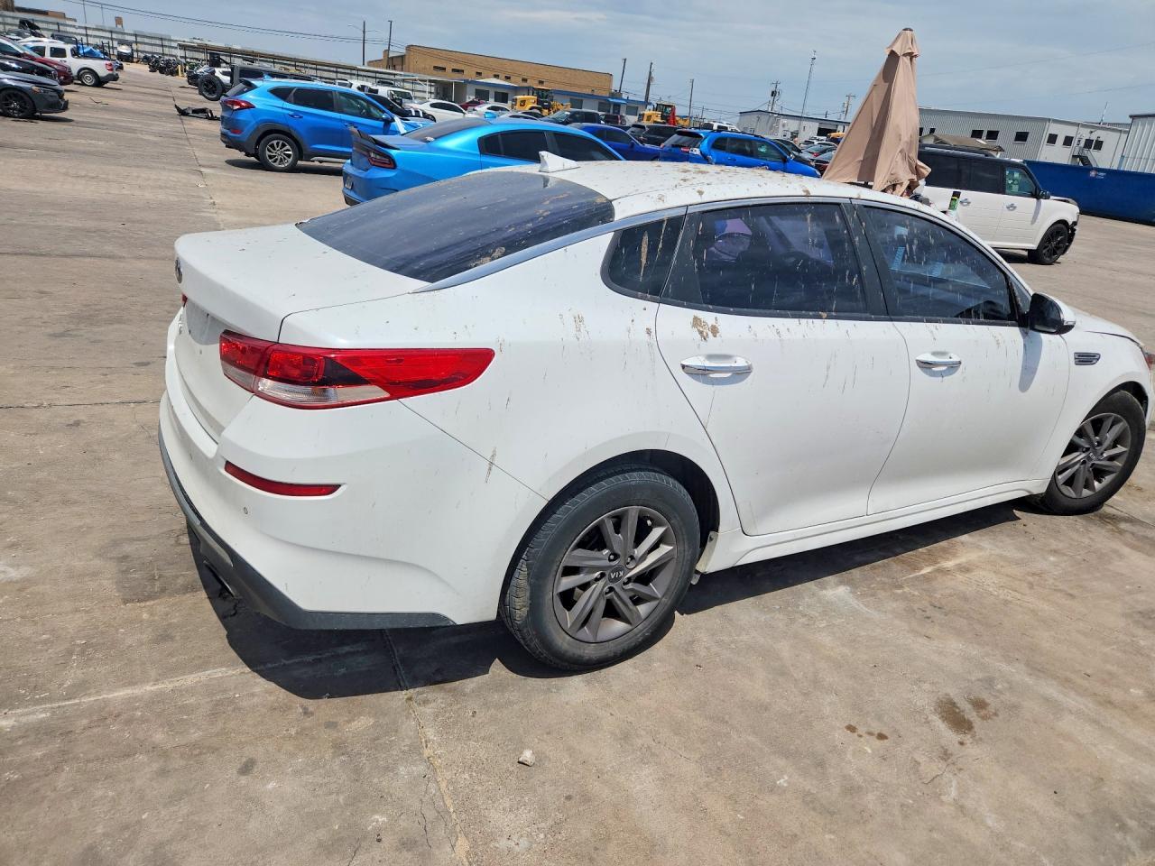 2020 Kia Optima - Фото 3